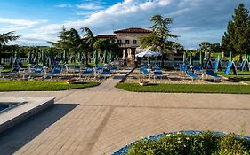 Villa Sara Guesthouse