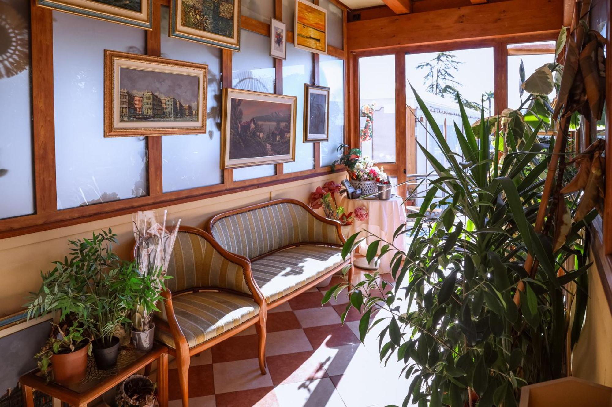 Hotel Villa Sara Местре Экстерьер фото