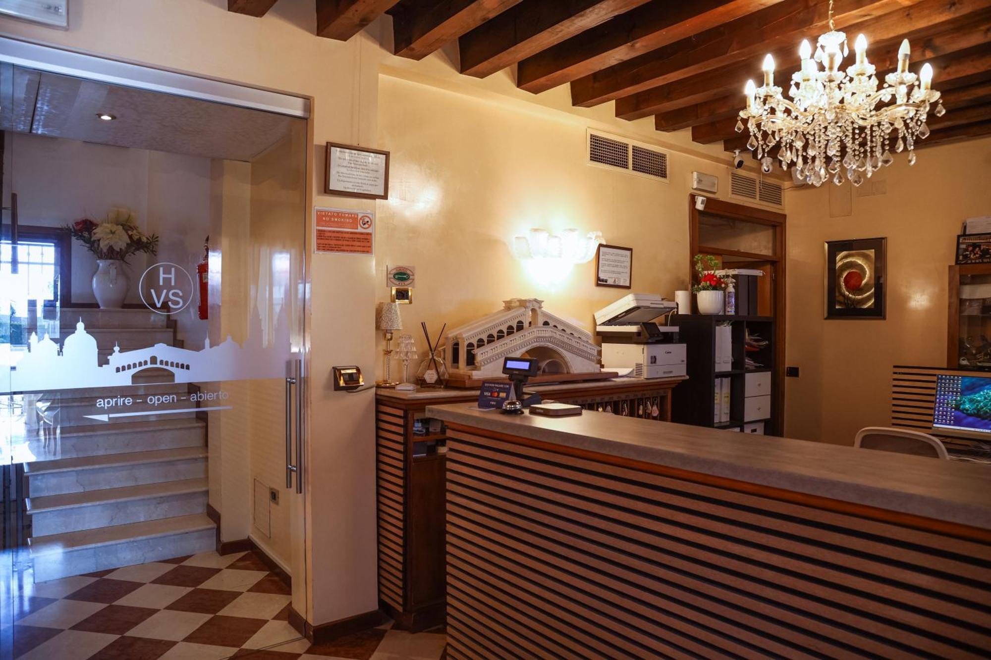 Hotel Villa Sara Местре Экстерьер фото
