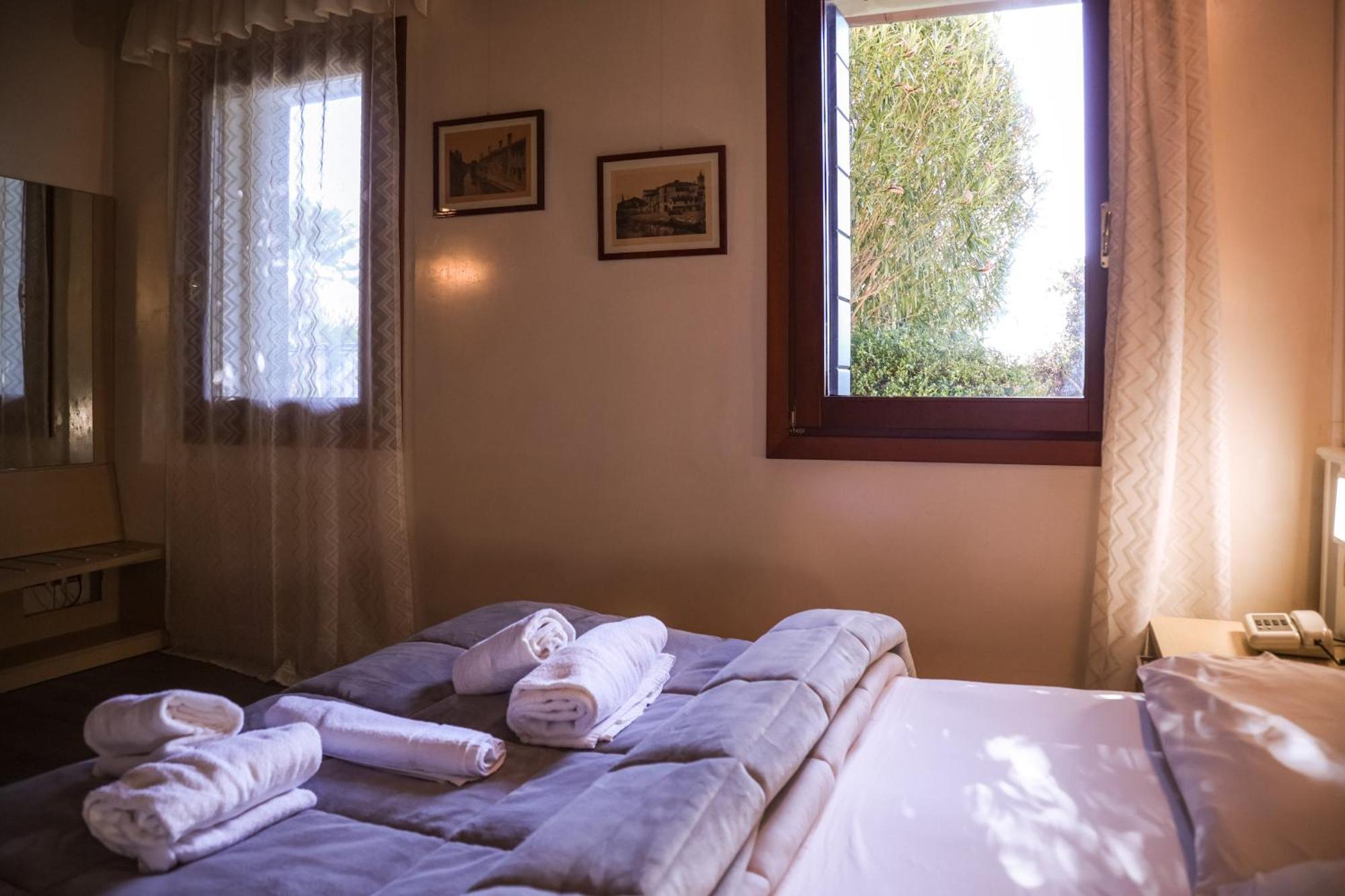 Hotel Villa Sara Местре Экстерьер фото