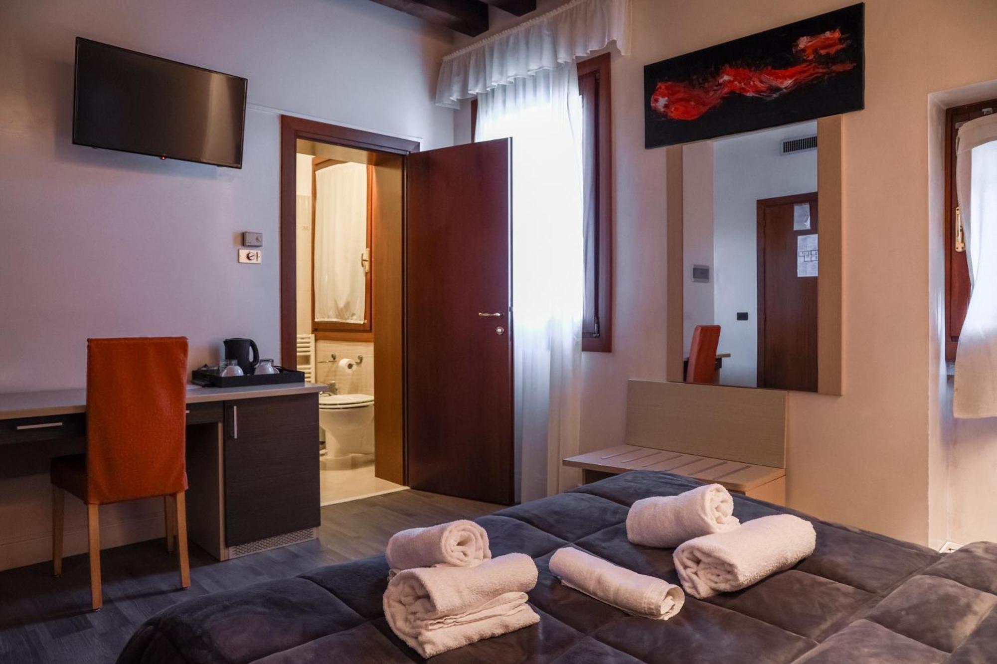 Hotel Villa Sara Местре Экстерьер фото