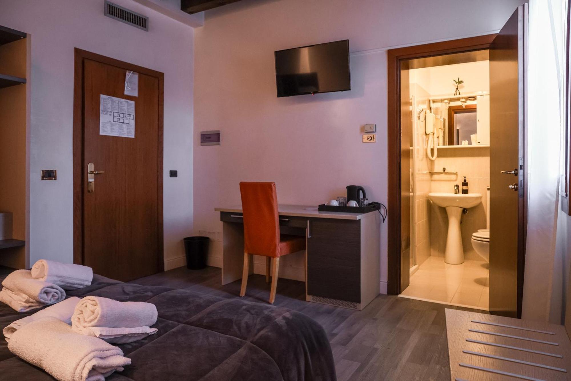 Hotel Villa Sara Местре Экстерьер фото