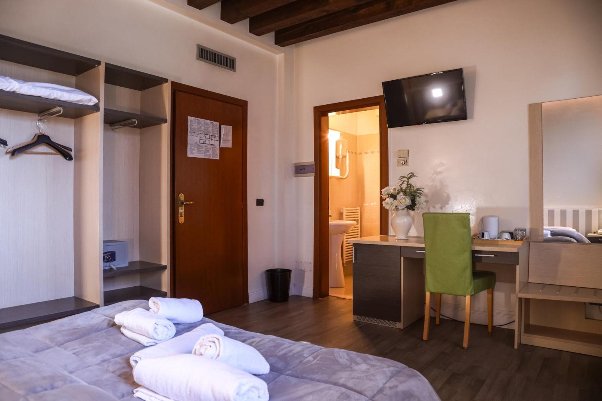 Hotel Villa Sara Местре Экстерьер фото