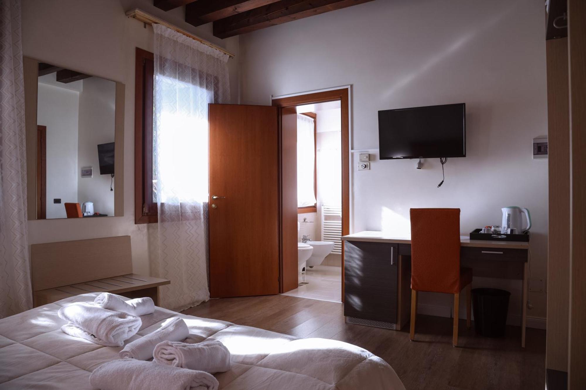 Hotel Villa Sara Местре Экстерьер фото