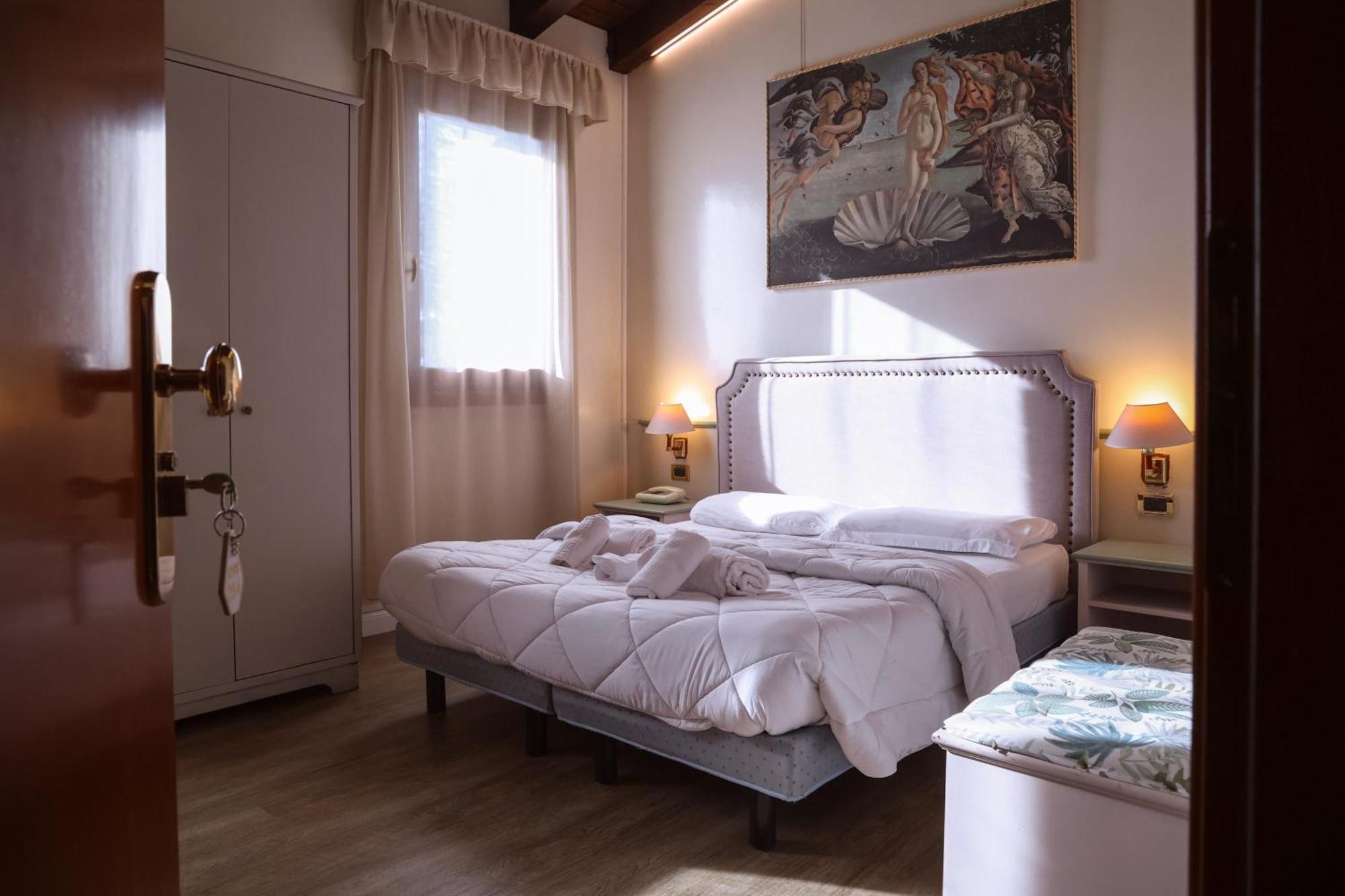 Hotel Villa Sara Местре Экстерьер фото